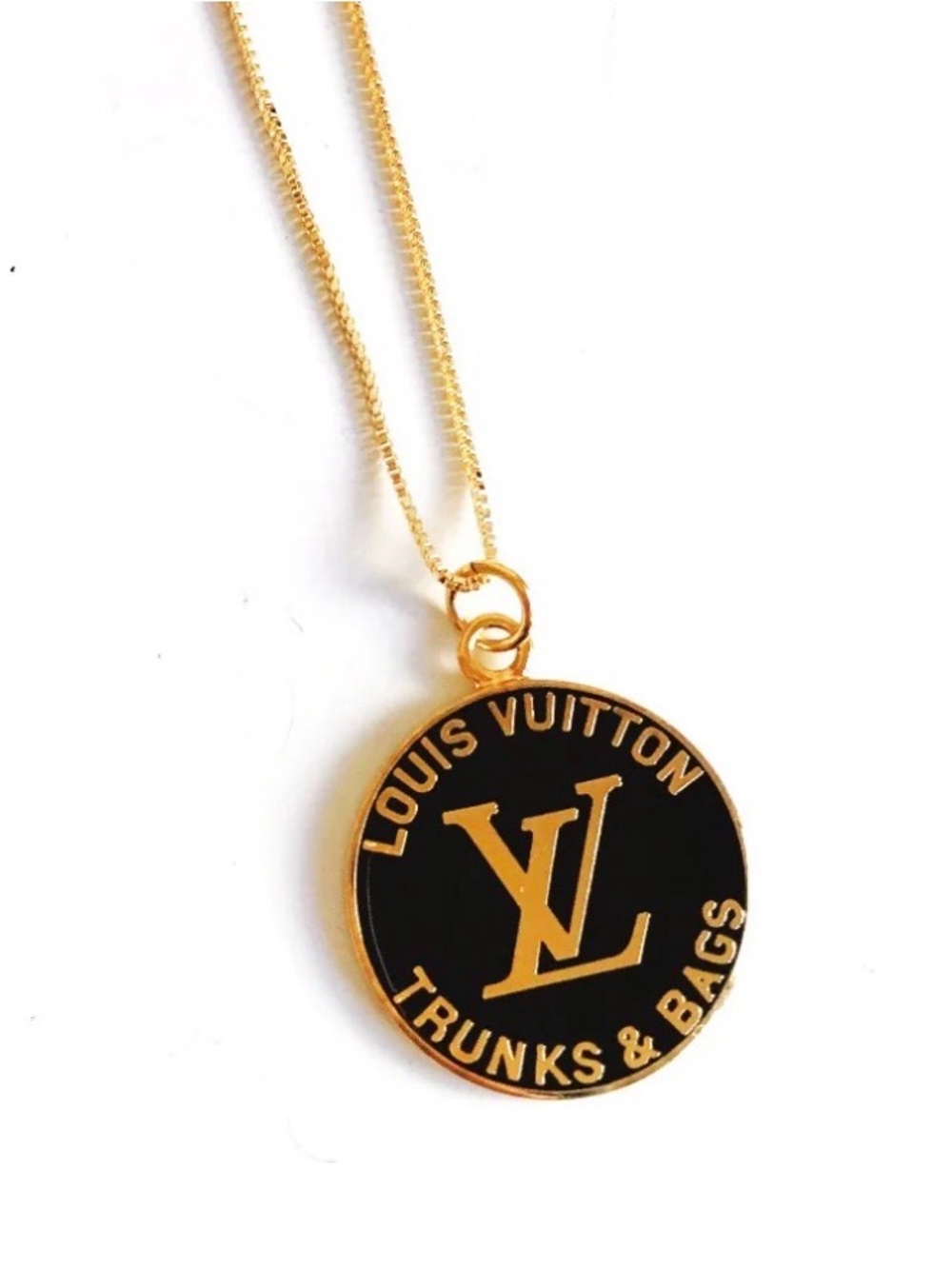 Louis Vuitton Gold Round LV Logo Pendant Necklace 18” Gold chain